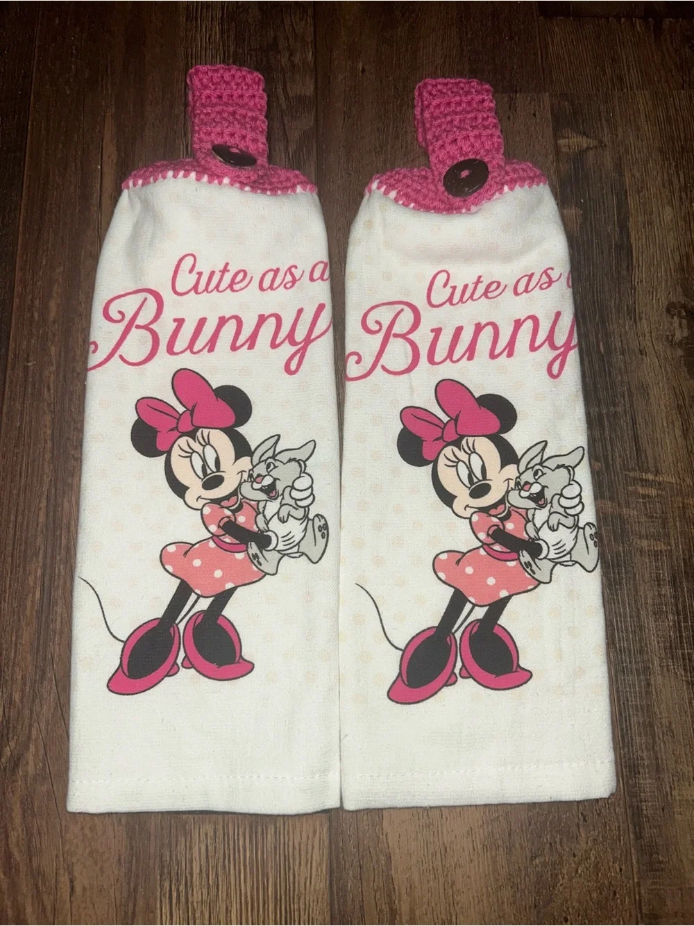 Disney Minnie Mouse 'Cute as a Bunny' Hanging Towels
